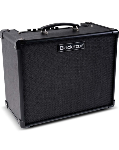 Blackstar ID:X 50 Mallintava 50W kitarakombo