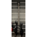 BC.Rich Warlock 5-kielinen basso, musta + ruumisarkku laukku KÄYTETTY 